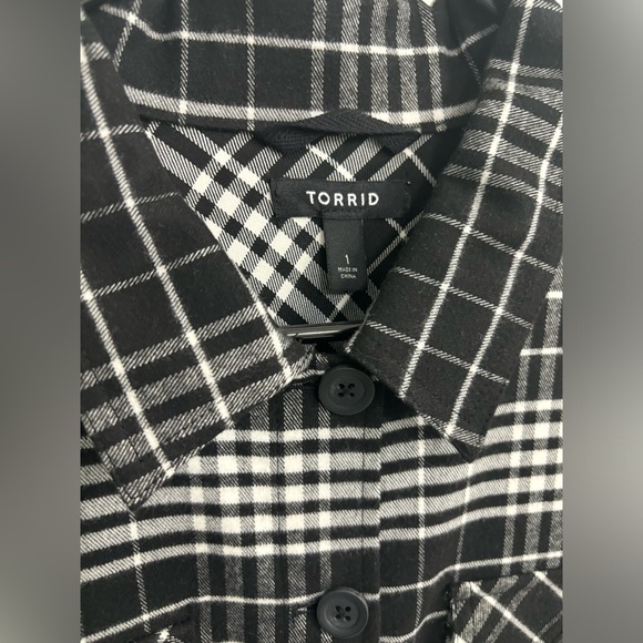Torrid Size 1 Cinchwaist Lightweight Flannel - Size 1 - Picture 3 of 6